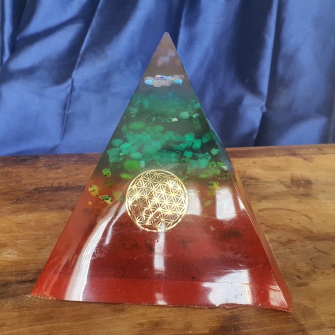ORGONE PYRAMIDE   