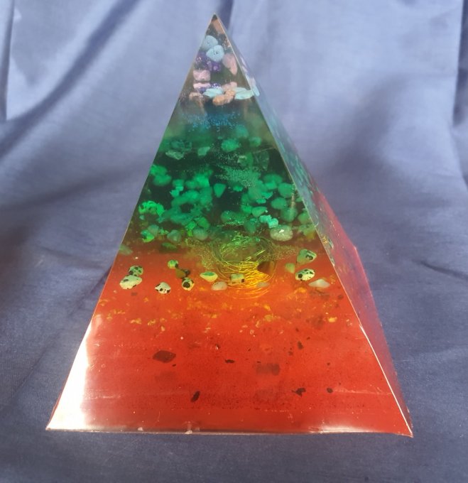 ORGONE PYRAMIDE   