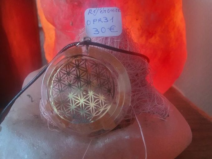 PENDENTIF FLEUR DE VIE